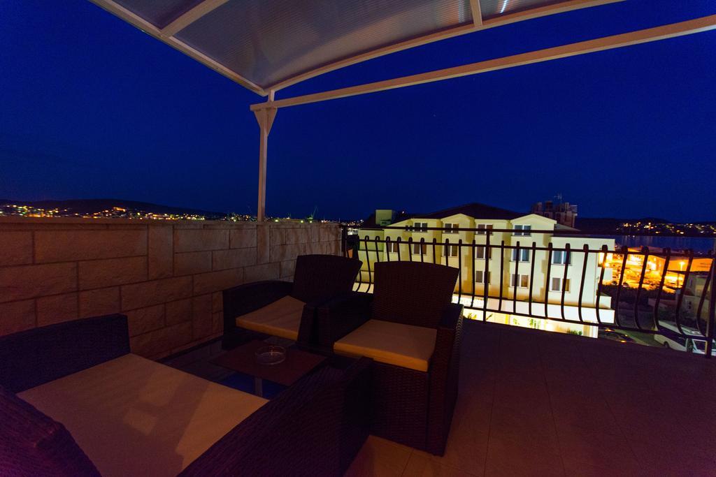 Apartments Barba Trogir Exterior photo